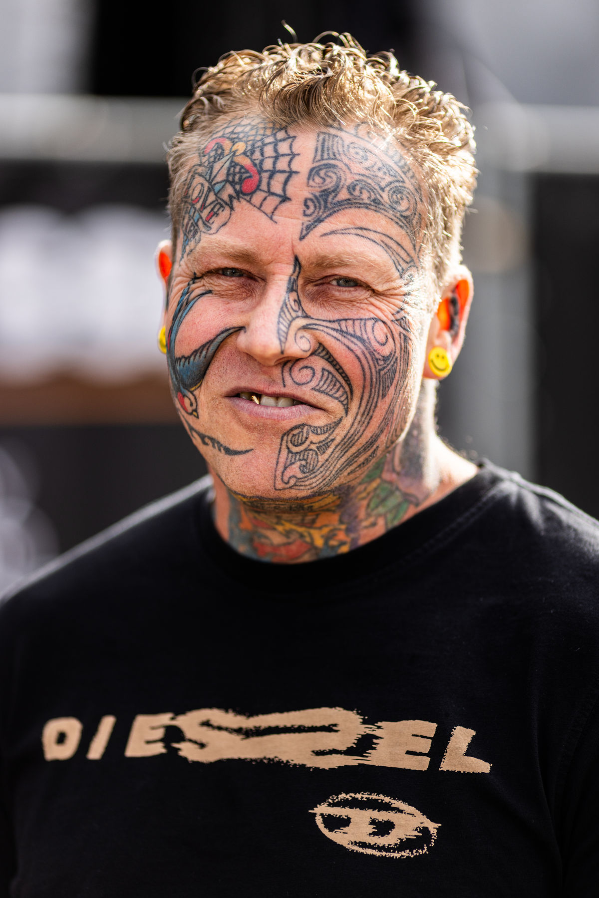 Loading... just a sec